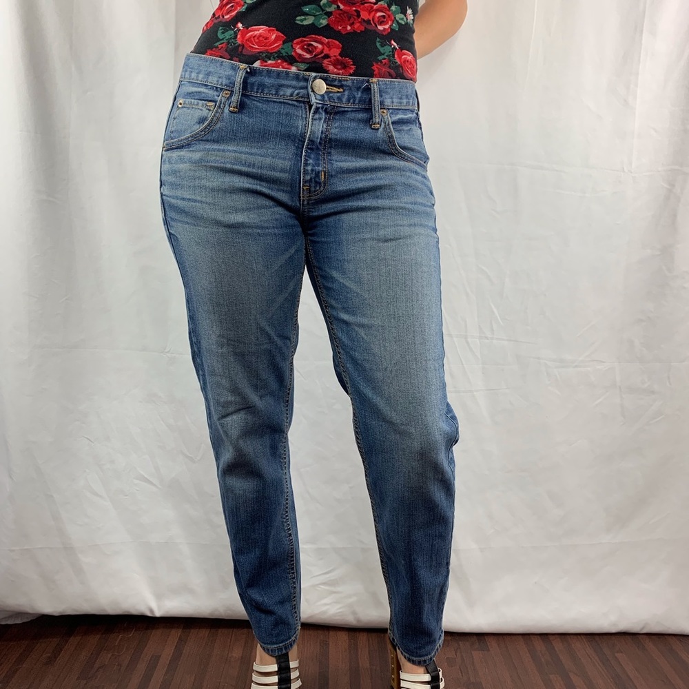 Mossimo premium denim boyfriend blue jeans size 4